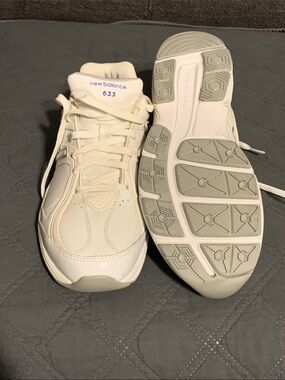 New Balance Cream/White 633 Lace-Up Walking Sneakers - New without tags
